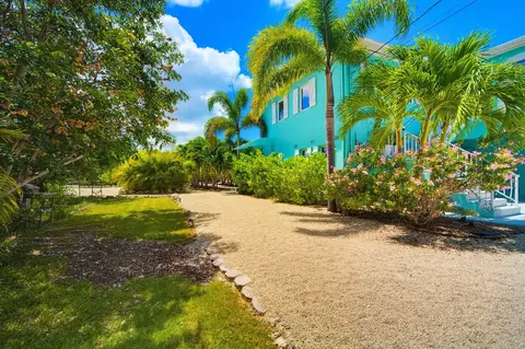 Exterior - 1632 Bogie Dr, Big Pine Key, FL 33043 photo 9 of 21