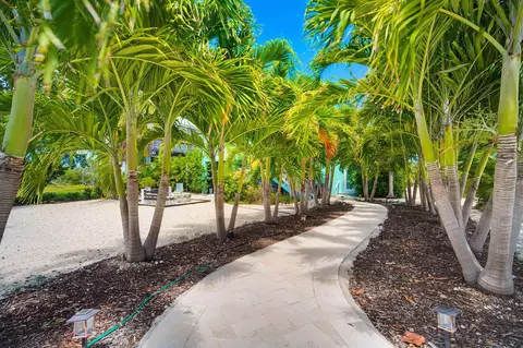 Exterior - 1632 Bogie Dr, Big Pine Key, FL 33043 photo 14 of 21