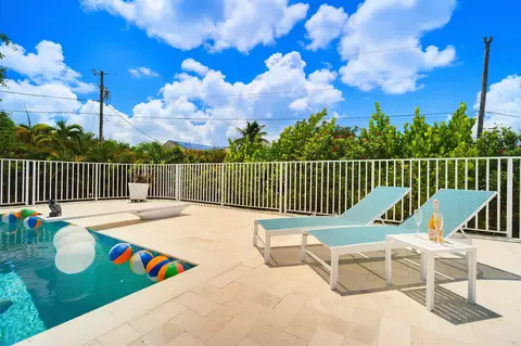 Exterior - 1632 Bogie Dr, Big Pine Key, FL 33043 photo 17 of 21