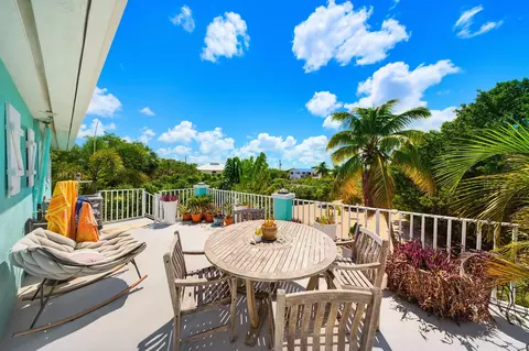 Exterior - 1632 Bogie Dr, Big Pine Key, FL 33043 photo 7 of 21