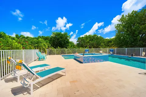 Exterior - 1632 Bogie Dr, Big Pine Key, FL 33043 photo 18 of 21