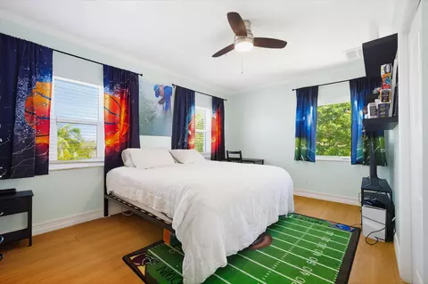 Bedroom - 1632 Bogie Dr, Big Pine Key, FL 33043 photo 3 of 6