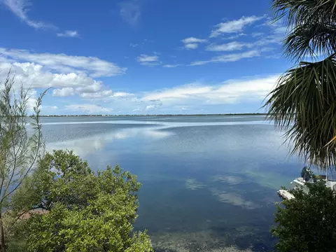View/Area - 17 E Circle Dr #A, Key West, FL 33040 photo 4 of 6