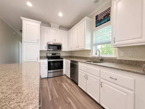 Kitchen - 17 E Circle Dr #A, Key West, FL 33040 photo 1 of 2