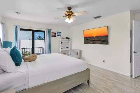 Bedroom - 321 331 9th St #KEY colony, Key Colony Beach, FL 33051 photo 2 of 15