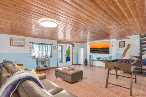 Living - 321 331 9th St #KEY colony, Key Colony Beach, FL 33051 photo 11 of 11