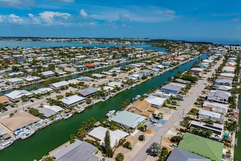 View/Area - 321 331 9th St #KEY colony, Key Colony Beach, FL 33051 photo 6 of 7