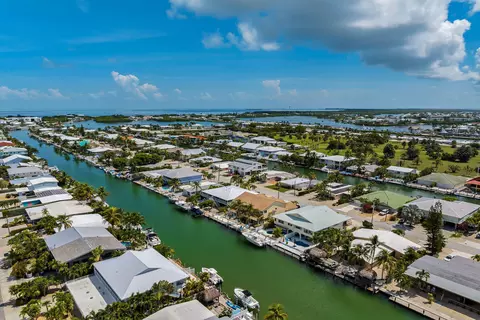 View/Area - 321 331 9th St #KEY colony, Key Colony Beach, FL 33051 photo 3 of 7