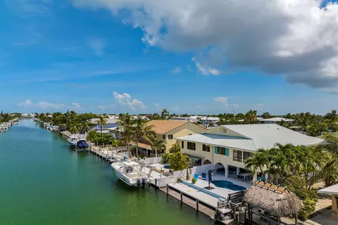 View/Area - 321 331 9th St #KEY colony, Key Colony Beach, FL 33051 photo 2 of 7