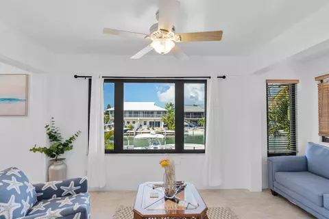 Living - 321 331 9th St #KEY colony, Key Colony Beach, FL 33051 photo 9 of 11