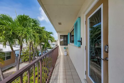 Exterior - 321 331 9th St #KEY colony, Key Colony Beach, FL 33051 photo 5 of 18
