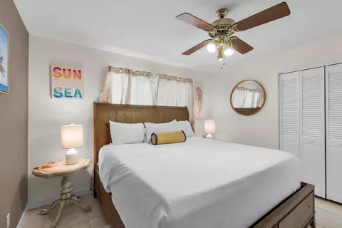 Bedroom - 321 331 9th St #KEY colony, Key Colony Beach, FL 33051 photo 6 of 15