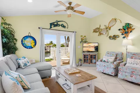 Living - 261 3rd St, Key Colony, FL 33051 photo 3 of 3