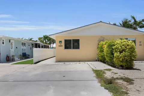 Exterior - 261 3rd St, Key Colony, FL 33051 photo 2 of 10