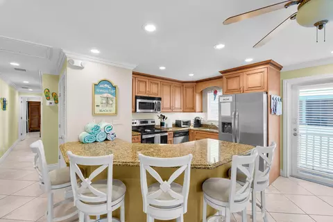 Kitchen - 261 3rd St, Key Colony, FL 33051 photo 2 of 6