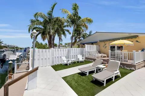 Exterior - 261 3rd St, Key Colony, FL 33051 photo 3 of 10