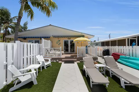 Exterior - 261 3rd St, Key Colony, FL 33051 photo 5 of 10