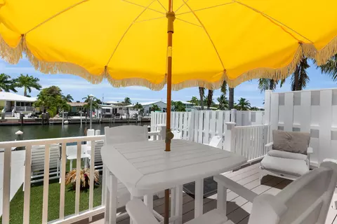 Exterior - 261 3rd St, Key Colony, FL 33051 photo 9 of 10