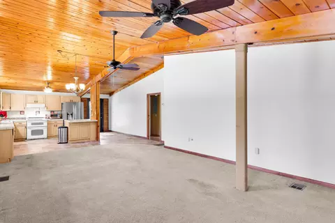 Living - 895 Ellen Dr, Key Largo, FL 33037 photo 4 of 6