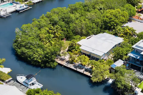 View/Area - 895 Ellen Dr, Key Largo, FL 33037 photo 1 of 1