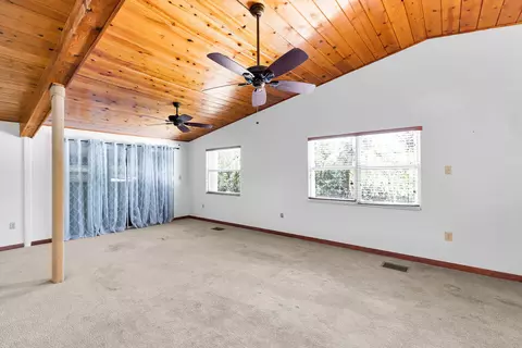 Living - 895 Ellen Dr, Key Largo, FL 33037 photo 3 of 6