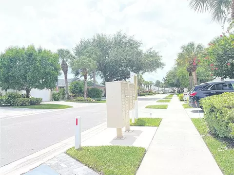 283 Brier Cir, Jupiter, FL 33458 photo 4