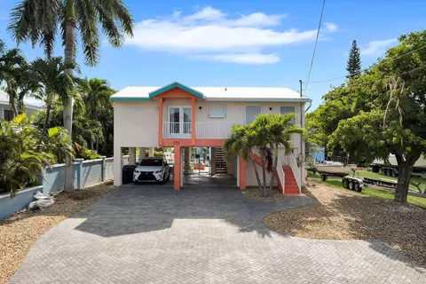 Exterior - 275 30th Street Ocean Street Ocean, Marathon, FL 33050 photo 2 of 14