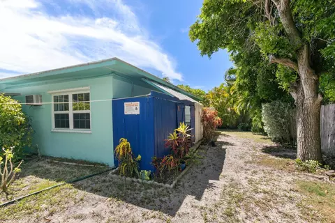 Exterior - 2828 Central Ave, Big Pine Key, FL 33043 photo 14 of 22
