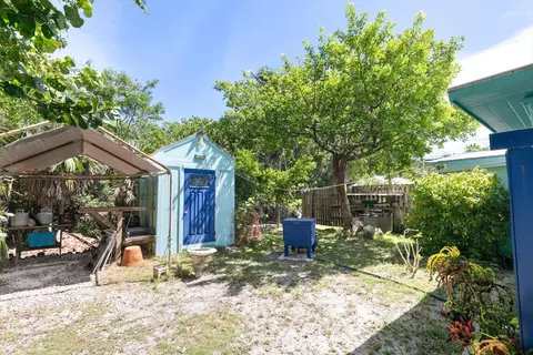 Exterior - 2828 Central Ave, Big Pine Key, FL 33043 photo 20 of 22