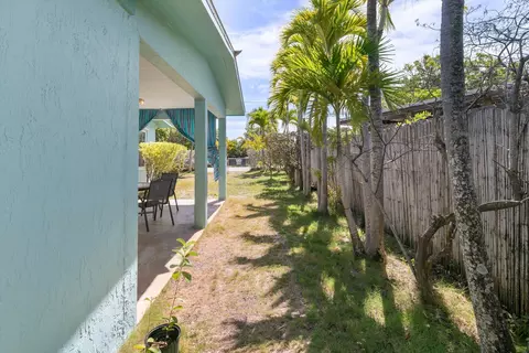Exterior - 2828 Central Ave, Big Pine Key, FL 33043 photo 12 of 22