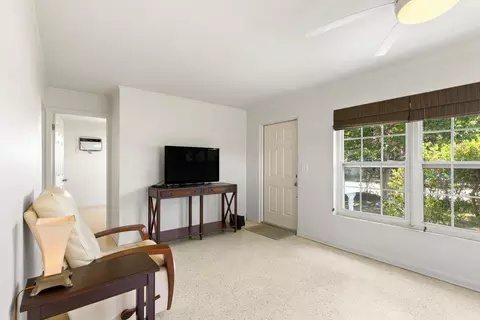 Living - 2828 Central Ave, Big Pine Key, FL 33043 photo 5 of 8