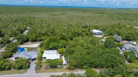 View/Area - 2828 Central Ave, Big Pine Key, FL 33043 photo 2 of 2