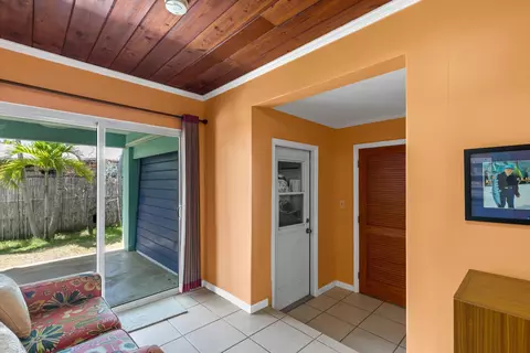 Entry Way - 2828 Central Ave, Big Pine Key, FL 33043 photo 2 of 4