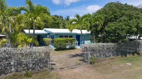 Exterior - 2828 Central Ave, Big Pine Key, FL 33043 photo 2 of 22