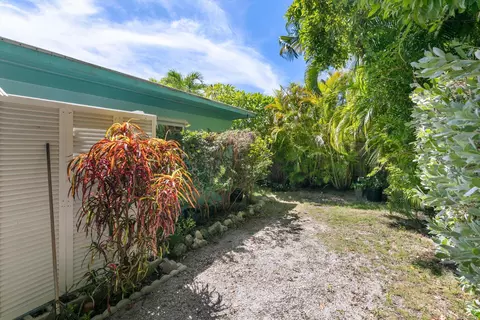 Exterior - 2828 Central Ave, Big Pine Key, FL 33043 photo 11 of 22