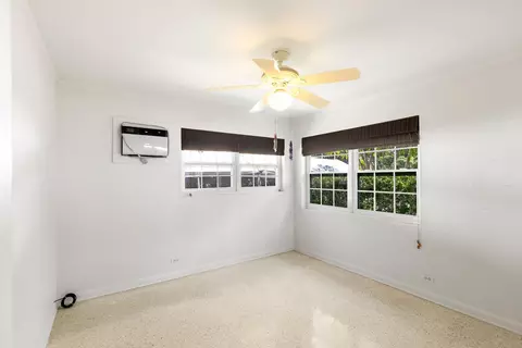 Bedroom - 2828 Central Ave, Big Pine Key, FL 33043 photo 6 of 11