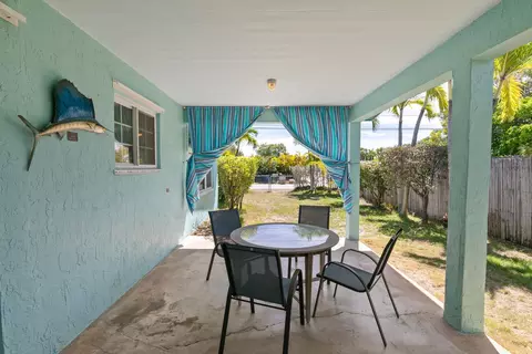 Exterior - 2828 Central Ave, Big Pine Key, FL 33043 photo 9 of 22