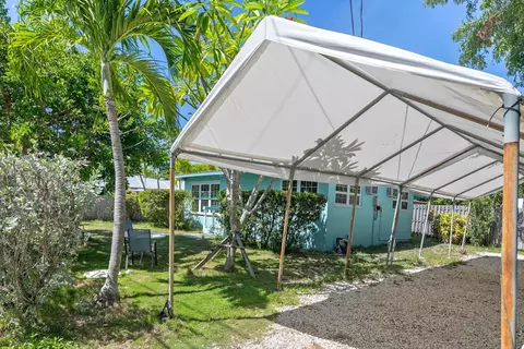Exterior - 2828 Central Ave, Big Pine Key, FL 33043 photo 17 of 22