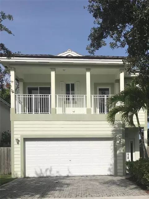 389 NE 32nd Ter, Other, FL 33034