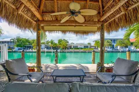 441 10th St #KEY colony, Key Colony Beach, FL 33051