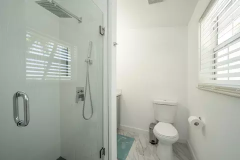Bath - 24 Beach Dr, Key West, FL 33040 photo 1 of 5