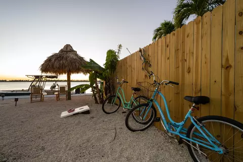Exterior - 24 Beach Dr, Key West, FL 33040 photo 18 of 18