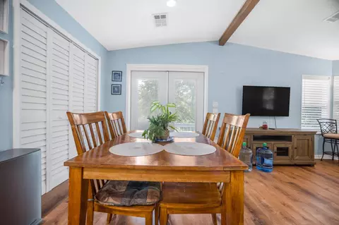 Dining - 336 Orange Ave, Marathon, FL 33050 photo 1 of 1