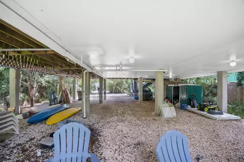 Exterior - 336 Orange Ave, Marathon, FL 33050 photo 4 of 9