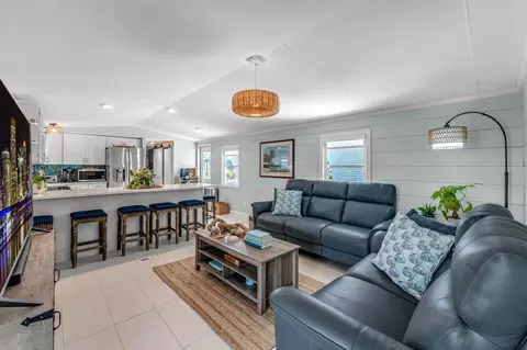 Living - 347 King Ave, Key Largo, FL 33037 photo 1 of 2
