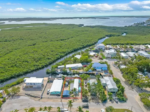 View/Area - 347 King Ave, Key Largo, FL 33037 photo 3 of 12