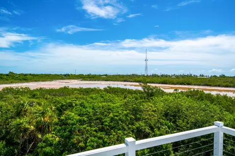 View/Area - 235 Tropical Ave, Marathon, FL 33050 photo 2 of 11