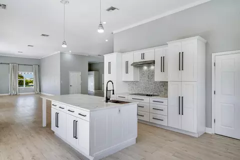 Kitchen - 235 Tropical Ave, Marathon, FL 33050 photo 1 of 5
