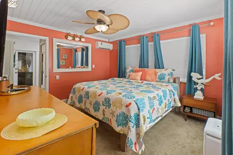 Bedroom - 12 Bay Dr, Key West, FL 33040 photo 3 of 5