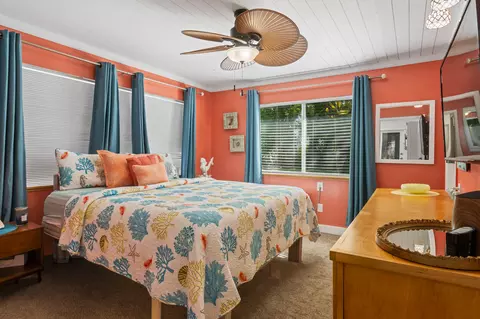 Bedroom - 12 Bay Dr, Key West, FL 33040 photo 1 of 5